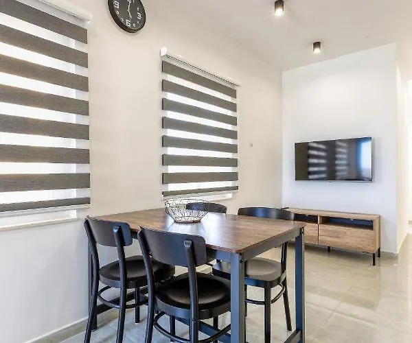 Stylish & Modern 1 Bedroom Duplex In St Julians By 360 Estates Apartman